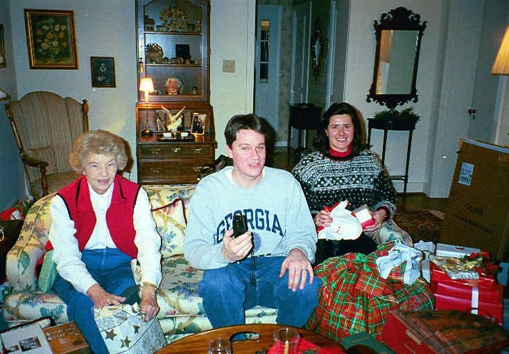 ChristmasEve.JPG (132152 bytes)