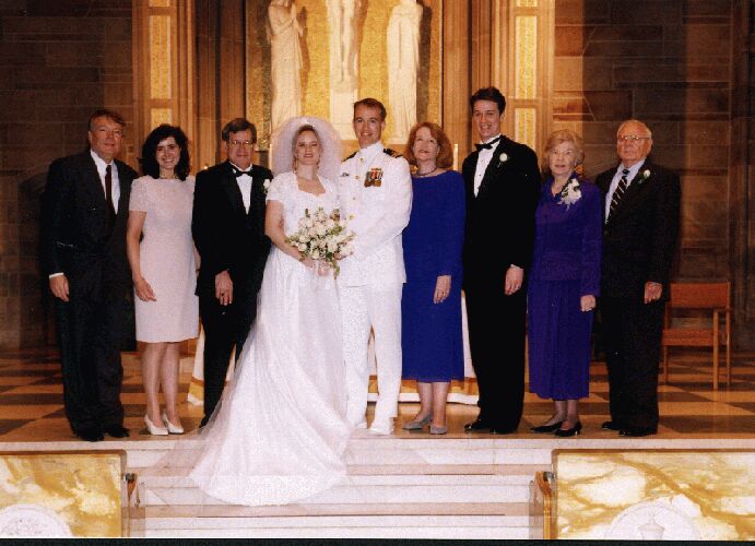 Family1small1.jpg (66804 bytes)