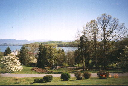 cus-view.jpg (27792 bytes)
